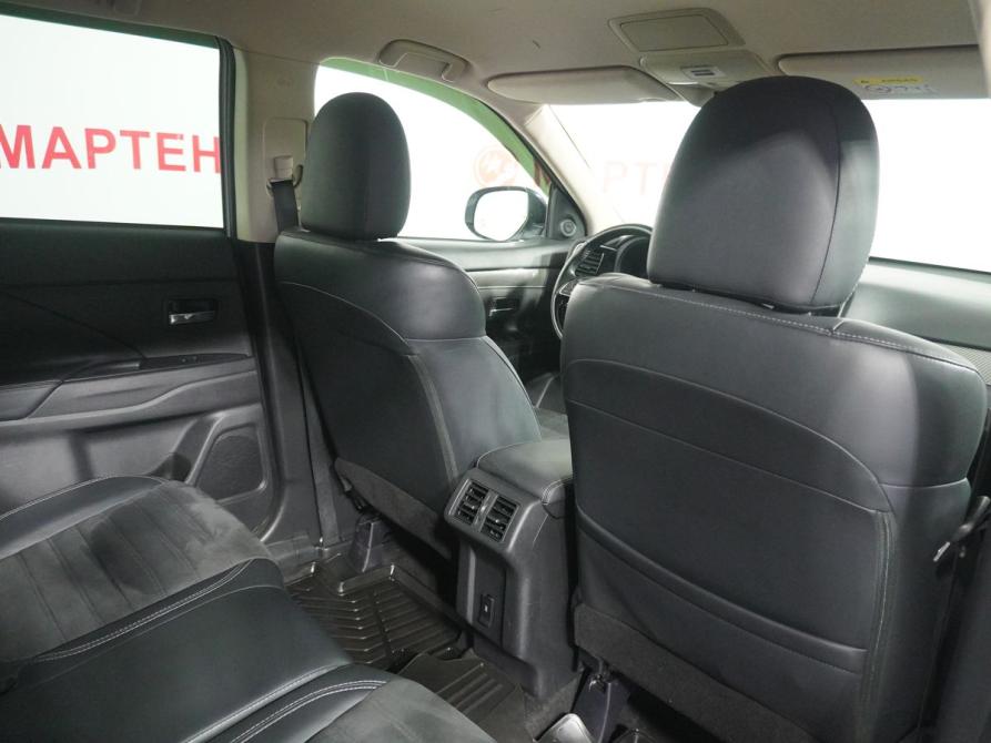 Mitsubishi Outlander III Рестайлинг 3 Вологда  - изображение 11