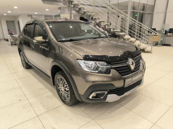 Renault Logan II Рестайлинг с пробегом 2019 года, цена 1 099 000 рублей, 73040 км, седан, Автокод Объявления