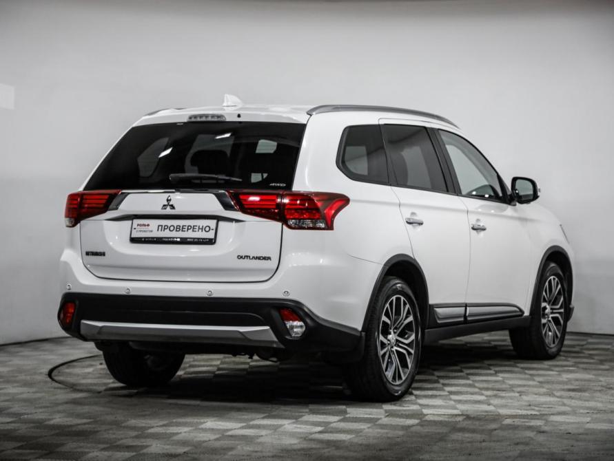 Mitsubishi Outlander III Рестайлинг 3 Санкт-Петербург  - изображение 6