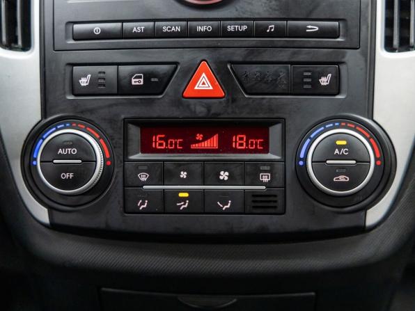 Kia Ceed I Рестайлинг с пробегом 2010 года, цена 768 000 рублей, 136579 км, хэтчбек, Автокод Объявления