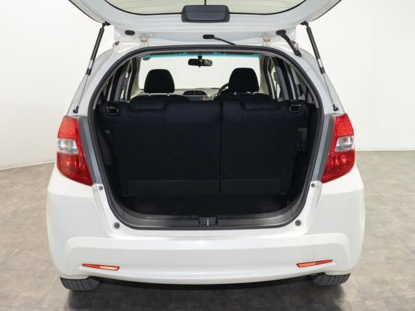 Honda Fit II с пробегом 2011 года, цена 965 000 рублей, 87300 км, хэтчбек, Автокод Объявления