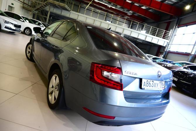 Skoda Octavia III (A7) Рестайлинг с пробегом 2017 года, цена 1 500 000 рублей, 175000 км, лифтбек, Автокод Объявления