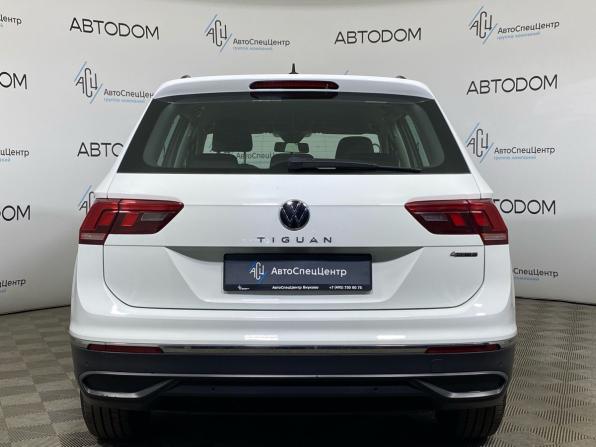 Volkswagen Tiguan II Рестайлинг с пробегом 2021 года, цена 3 080 000 рублей, 86000 км, внедорожник, Автокод Объявления