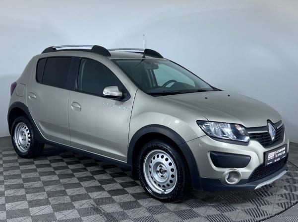 Renault Sandero II с пробегом 2016 года, цена 998 000 рублей, 105513 км, хэтчбек, Автокод Объявления