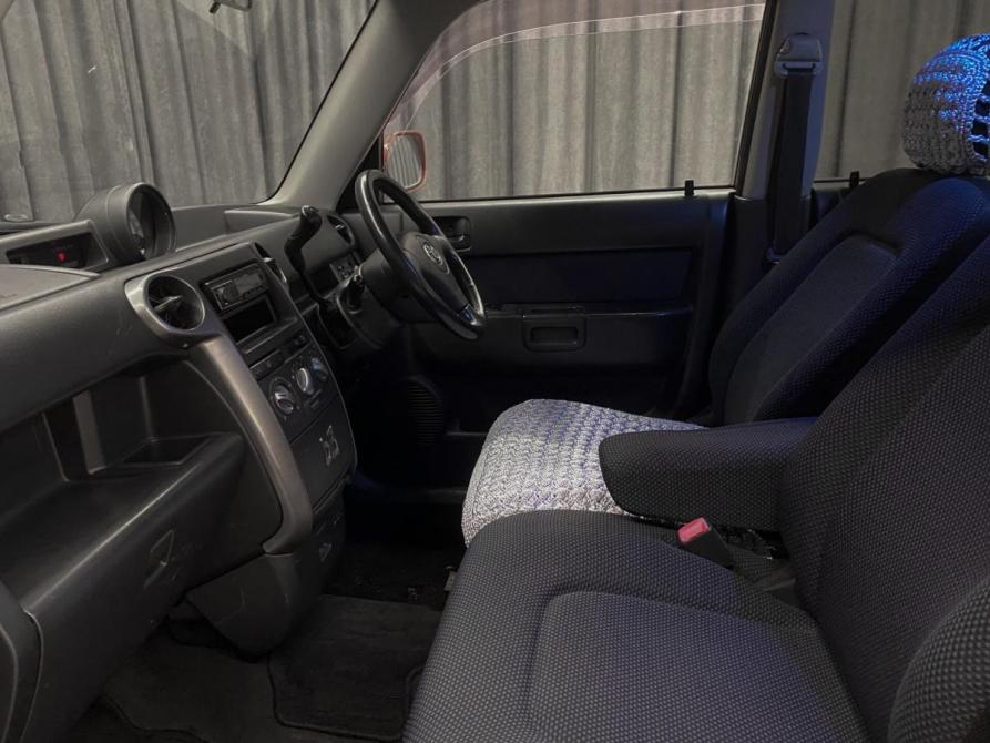 Toyota bB I Рестайлинг Красноярск  - изображение 12