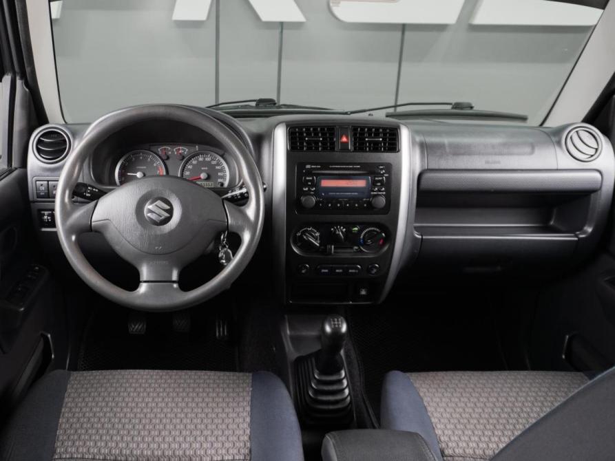 Suzuki Jimny III Рестайлинг 1 Тюмень  - изображение 6