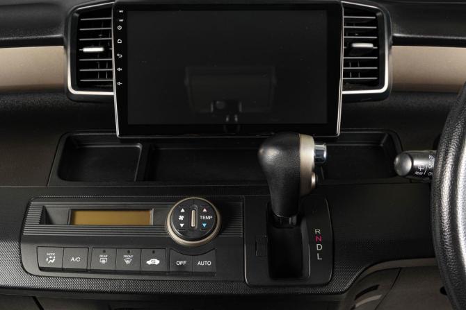 Honda Freed I с пробегом 2010 года, цена 879 000 рублей, 300000 км, компактвэн, Автокод Объявления