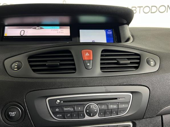 Renault Scenic III с пробегом 2010 года, цена 617 000 рублей, 312503 км, компактвэн, Автокод Объявления