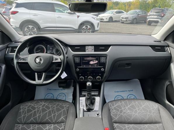 Skoda Octavia III (A7) Рестайлинг с пробегом 2019 года, цена 1 638 000 рублей, 204850 км, лифтбек, Автокод Объявления