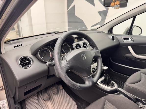 Peugeot 308 I Рестайлинг с пробегом 2011 года, цена 670 000 рублей, 150968 км, хэтчбек, Автокод Объявления