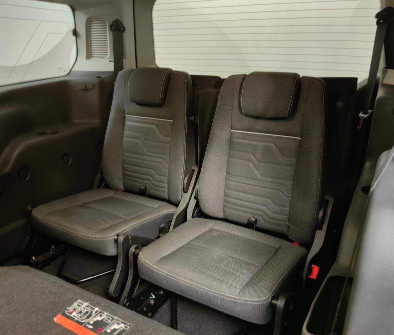 Ford Tourneo Connect II Москва  - изображение 12