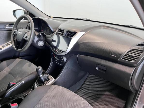 Hyundai Solaris I с пробегом 2012 года, цена 712 000 рублей, 200039 км, седан, Автокод Объявления