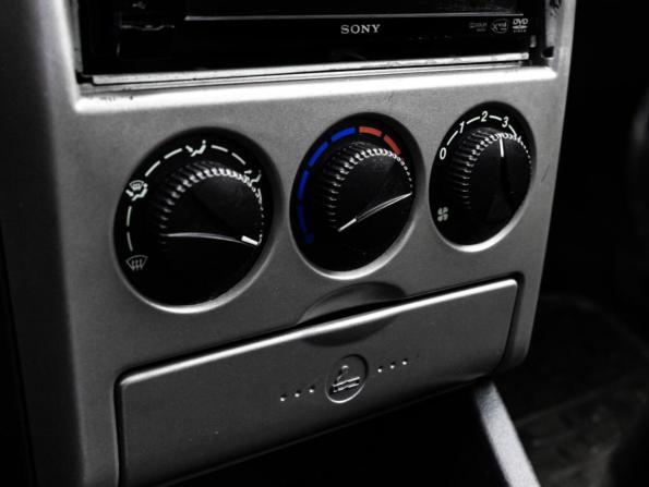 Lada (ВАЗ) Priora I с пробегом 2013 года, цена 249 000 рублей, 207805 км, хэтчбек, Автокод Объявления