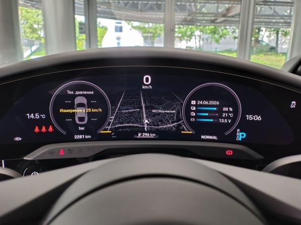 Porsche Taycan I с пробегом 2023 года, цена 18 900 000 рублей, 2281 км, седан, Автокод Объявления