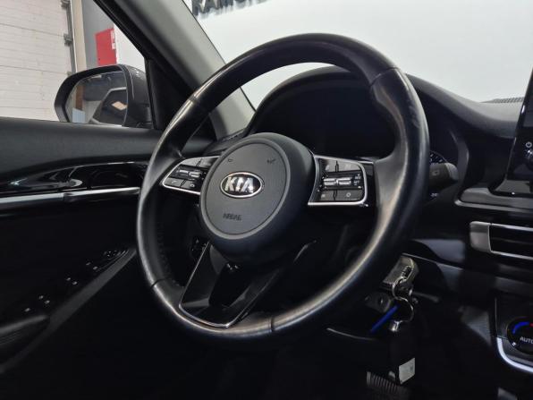 Kia Seltos I с пробегом 2021 года, цена 2 230 000 рублей, 67000 км, внедорожник, Автокод Объявления