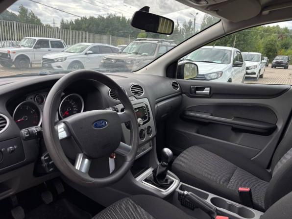Ford Focus II Рестайлинг с пробегом 2010 года, цена 611 000 рублей, 135861 км, седан, Автокод Объявления