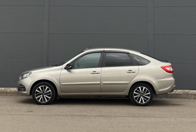 Lada (ВАЗ) Granta I Рестайлинг с пробегом 2020 года, цена 725 000 рублей, 39794 км, лифтбек, Автокод Объявления