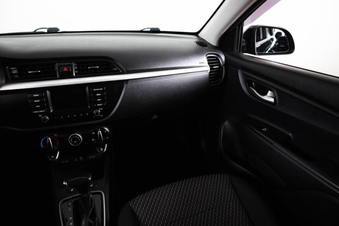 Kia Rio IV с пробегом 2018 года, цена 1 229 000 рублей, 160000 км, седан, Автокод Объявления