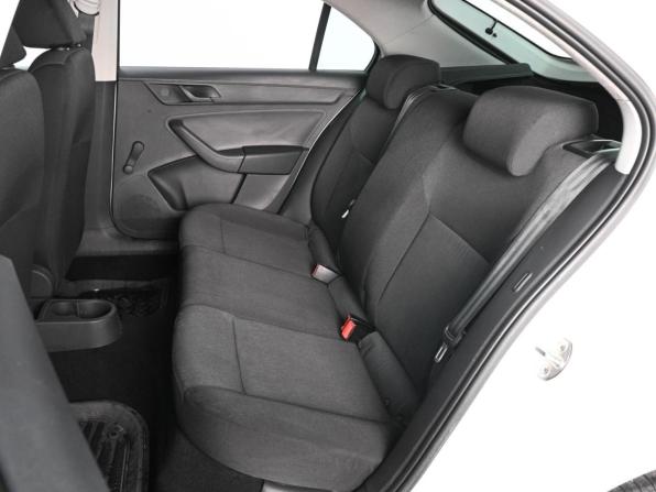 Skoda Rapid I с пробегом 2015 года, цена 850 000 рублей, 179182 км, лифтбек, Автокод Объявления