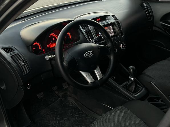 Kia Ceed I Рестайлинг с пробегом 2011 года, цена 590 000 рублей, 345648 км, хэтчбек, Автокод Объявления