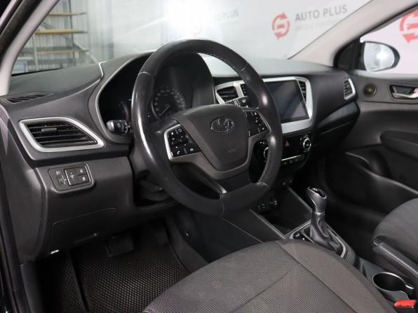 Hyundai Solaris II с пробегом 2018 года, цена 1 350 000 рублей, 154349 км, седан, Автокод Объявления