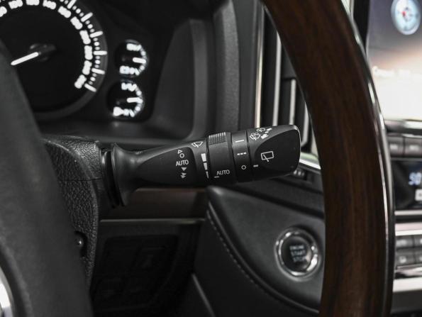 Toyota Land Cruiser 200 Series Рестайлинг 2 с пробегом 2016 года, цена 5 542 111 рублей, 221874 км, внедорожник, Автокод Объявления
