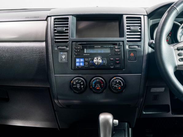 Nissan Tiida I с пробегом 2010 года, цена 730 000 рублей, 170000 км, хэтчбек, Автокод Объявления