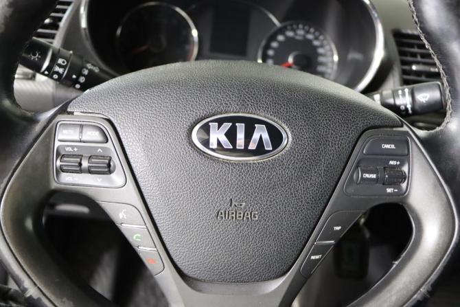 Kia Cerato III с пробегом 2015 года, цена 1 179 990 рублей, 156697 км, седан, Автокод Объявления