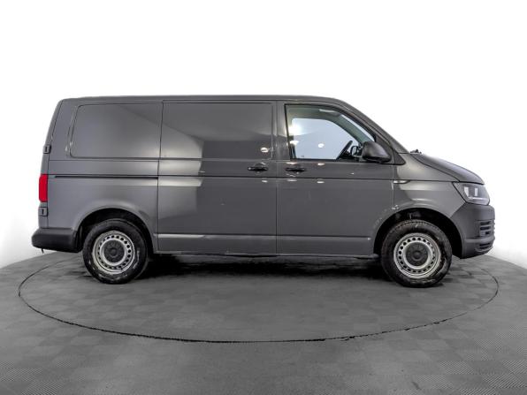 Volkswagen Transporter T6 с пробегом 2017 года, цена 2 490 000 рублей, 112875 км, фургон, Автокод Объявления