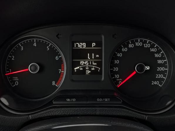 Volkswagen Polo V Рестайлинг с пробегом 2017 года, цена 925 000 рублей, 194509 км, седан, Автокод Объявления