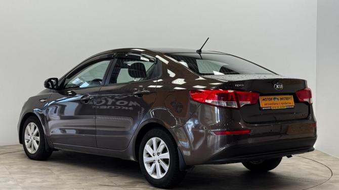 Kia Rio III Рестайлинг с пробегом 2016 года, цена 980 000 рублей, 198354 км, седан, Автокод Объявления