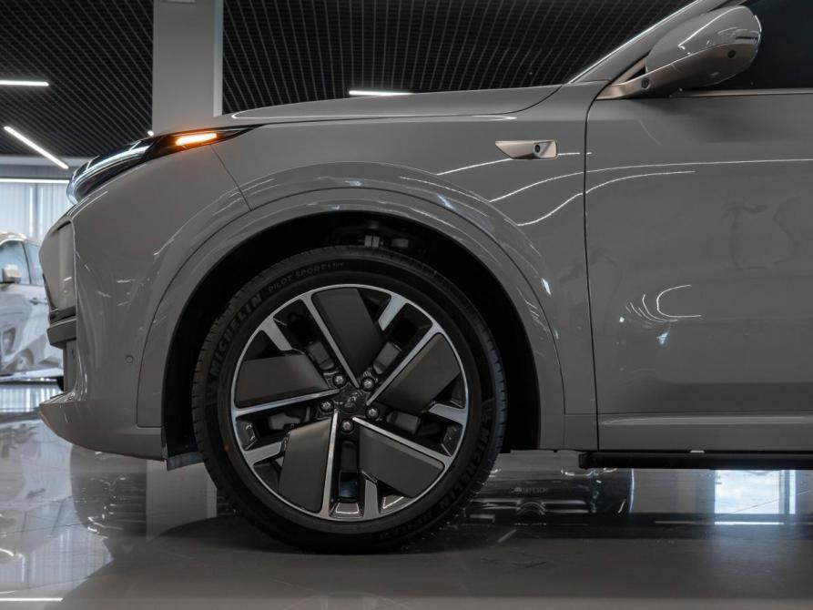 Li Auto (Lixiang) L9 II Москва  - изображение 34