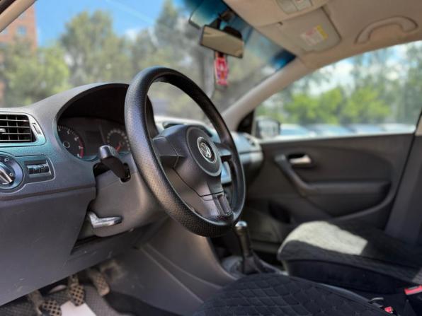 Volkswagen Polo V с пробегом 2011 года, цена 599 000 рублей, 217300 км, седан, Автокод Объявления