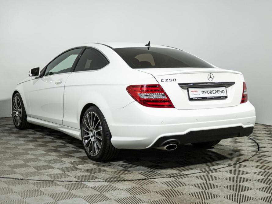 Mercedes-Benz C-Класс III (W204) Рестайлинг Санкт-Петербург  - изображение 7