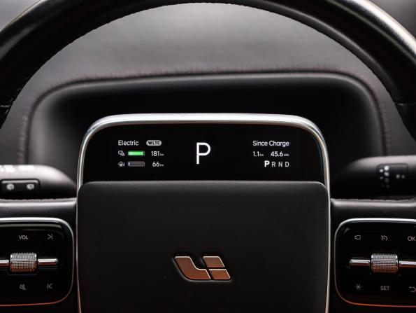 Li Auto (Lixiang) L9 I с пробегом 2023 года, цена 5 679 000 рублей, 98650 км, внедорожник, Автокод Объявления
