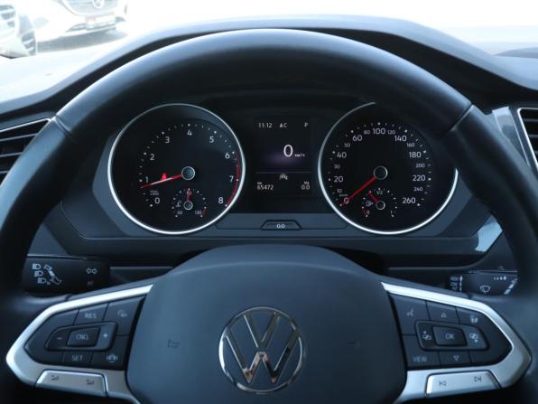 Volkswagen Tiguan II Рестайлинг с пробегом 2021 года, цена 3 244 000 рублей, 65470 км, внедорожник, Автокод Объявления