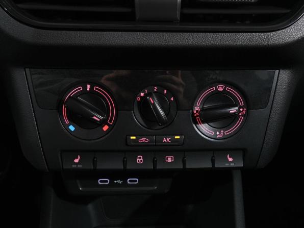 Volkswagen Polo VI с пробегом 2021 года, цена 1 499 000 рублей, 128163 км, лифтбек, Автокод Объявления