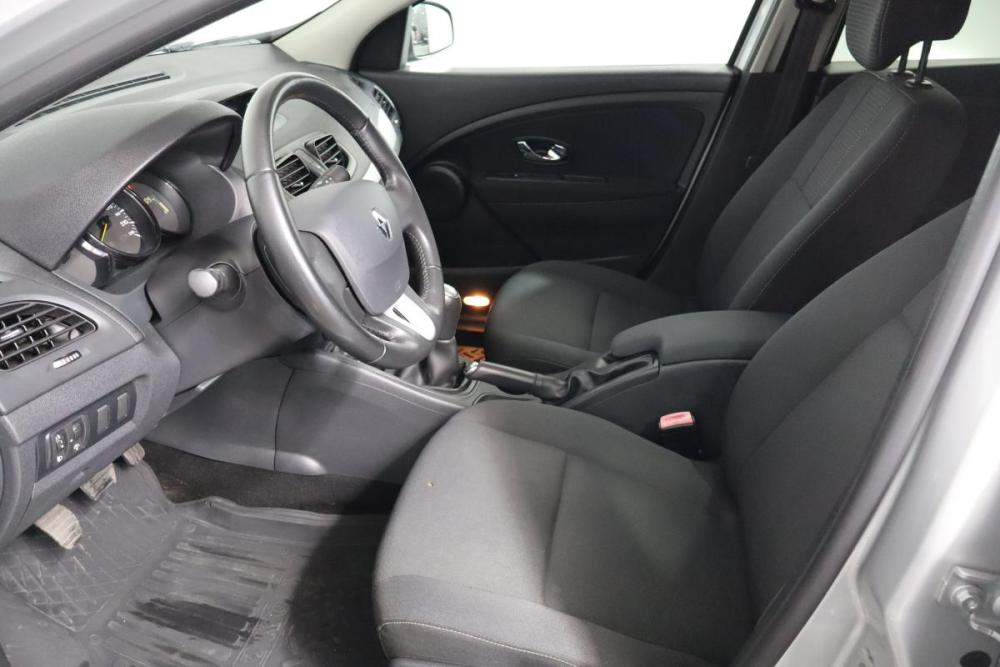 Renault Fluence I Санкт-Петербург  - изображение 8