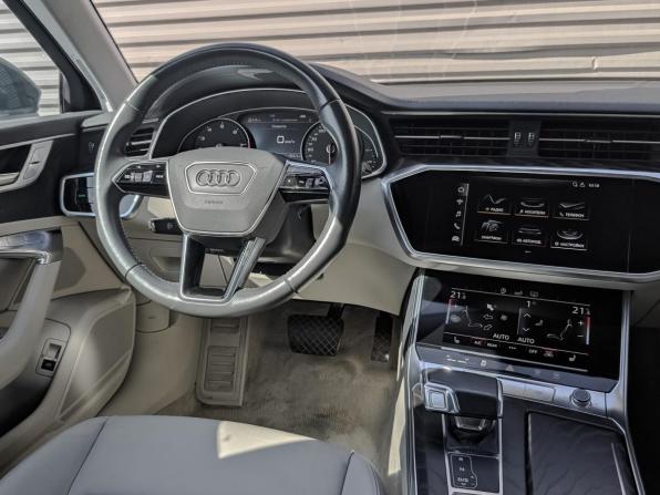 Audi A6 V (C8) с пробегом 2019 года, цена 3 795 000 рублей, 65002 км, седан, Автокод Объявления