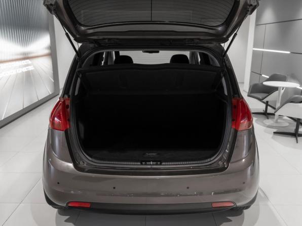 Kia Venga I с пробегом 2014 года, цена 995 000 рублей, 239024 км, минивэн, Автокод Объявления
