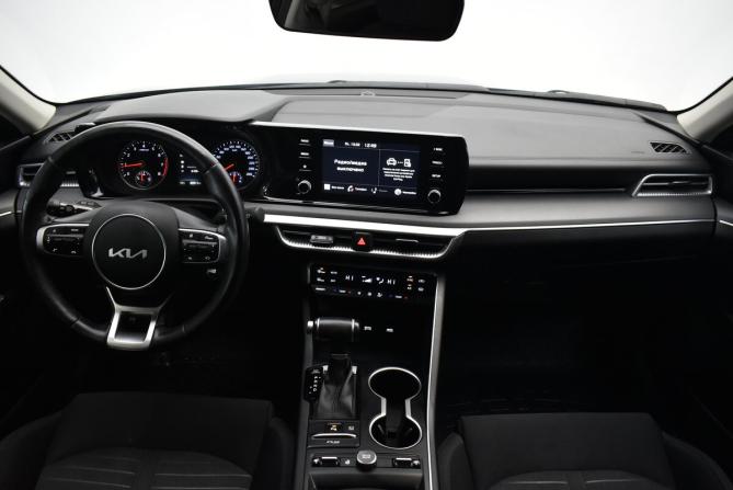 Kia K5 III с пробегом 2021 года, цена 2 420 000 рублей, 42011 км, седан, Автокод Объявления