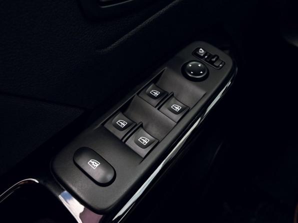 Renault Kaptur I Рестайлинг с пробегом 2020 года, цена 1 538 000 рублей, 134630 км, внедорожник, Автокод Объявления