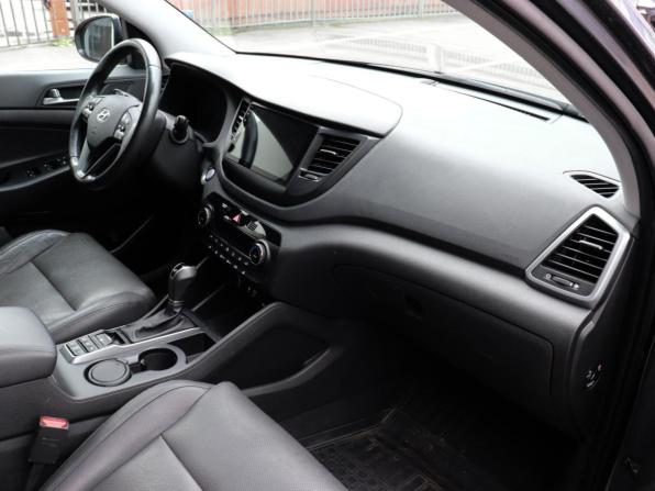 Hyundai Tucson III с пробегом 2017 года, цена 2 197 000 рублей, 58220 км, внедорожник, Автокод Объявления