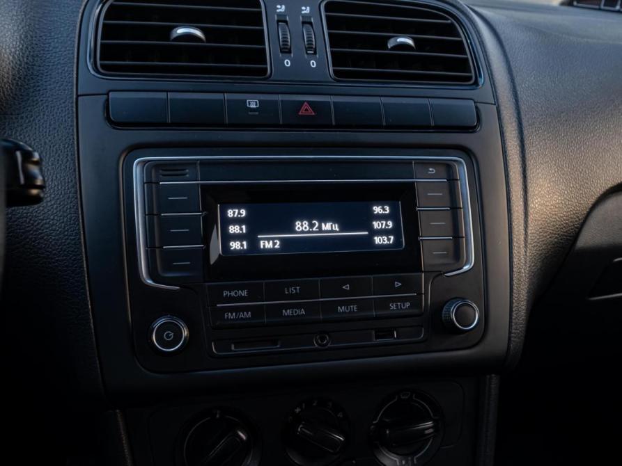 Volkswagen Polo V Рестайлинг Краснодар  - изображение 12