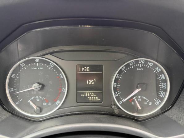 Skoda Octavia II (A5) Рестайлинг с пробегом 2013 года, цена 930 000 рублей, 178619 км, лифтбек, Автокод Объявления