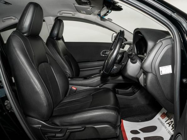 Honda Vezel I с пробегом 2018 года, цена 1 740 500 рублей, 100133 км, внедорожник, Автокод Объявления