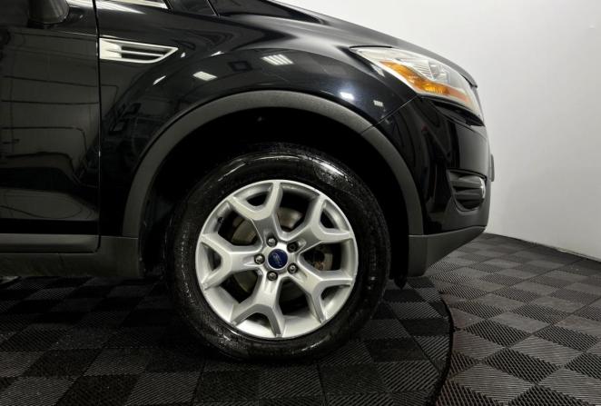 Ford Kuga I с пробегом 2012 года, цена 955 000 рублей, 238008 км, внедорожник, Автокод Объявления