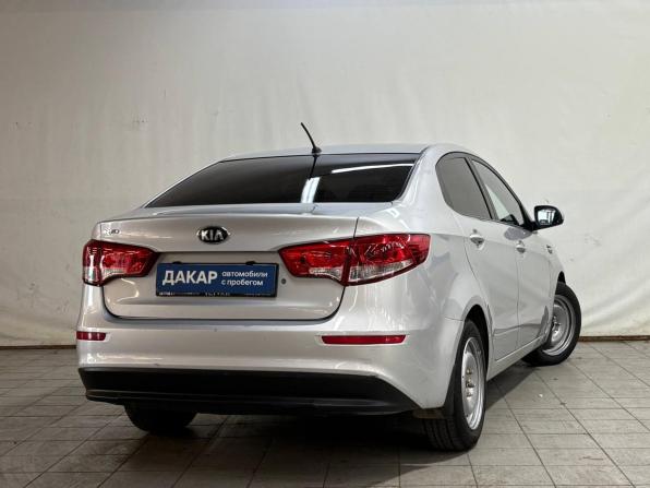 Kia Rio III Рестайлинг с пробегом 2016 года, цена 940 000 рублей, 131640 км, седан, Автокод Объявления