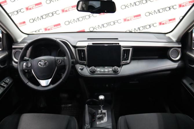 Toyota RAV4 IV (XA40) Рестайлинг с пробегом 2017 года, цена 2 280 850 рублей, 146821 км, внедорожник, Автокод Объявления