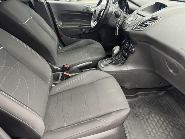 Ford Fiesta Mk6 Рестайлинг с пробегом 2016 года, цена 899 000 рублей, 96506 км, седан, Автокод Объявления